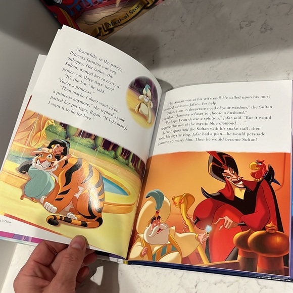 Disney Magical Story books- Aladdin - Mickey Mouse- Peter Pan - Picture 4 of 6